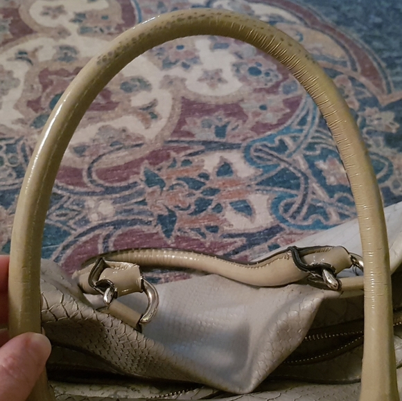 Handbag and wallet - Picture 8 of 15